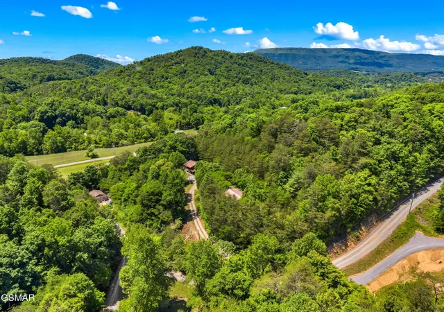 39th image of 3009 Winding Way, Cosby, TN 37722 | MLS# 3299374