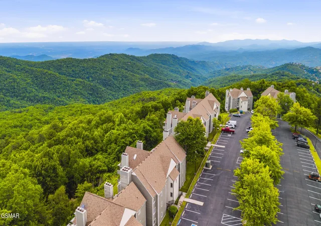 36th image of 1260 Ski View Dr #Unit 4108, Gatlinburg, TN 37738 | MLS# 3307519