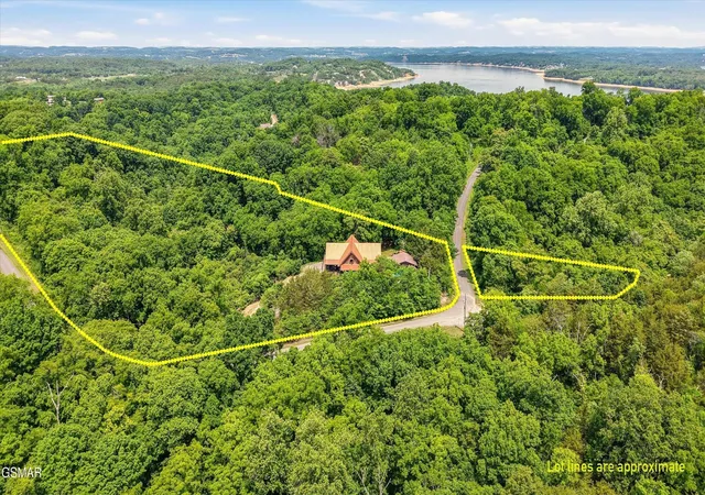 2nd image of 320 Cherry Hill Way, Newport, TN 37821 | MLS# 3298360