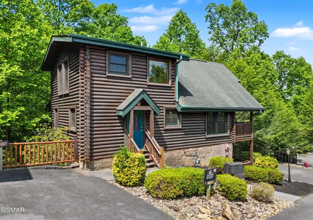 2nd image of 755 Glory Ridge Way, Gatlinburg, TN 37738 | MLS# 3298388