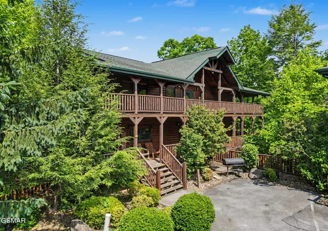 2nd image of 805 Spirit Loop Way, Gatlinburg, TN 37738 | MLS# 3298390