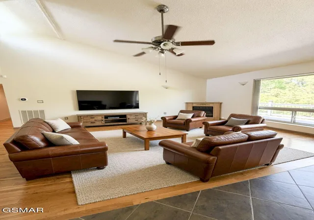 4th image of 997 Lake Ridge Dr, Dandridge, TN 37725 | MLS# 3309980