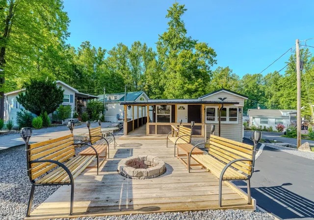 4th image of 5355 East Parkway, Cosby, TN 37722 | MLS# 3302154