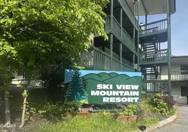 2nd image of 1102 Ski View Dr #306, Gatlinburg, TN 37738 | MLS# 3298380