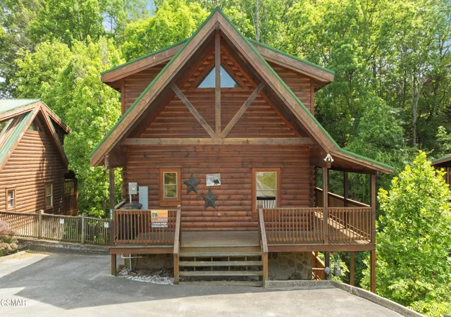 1st image of 543 Blackberry Ridge Way, Pigeon Forge, TN 37863 | MLS# 3305336