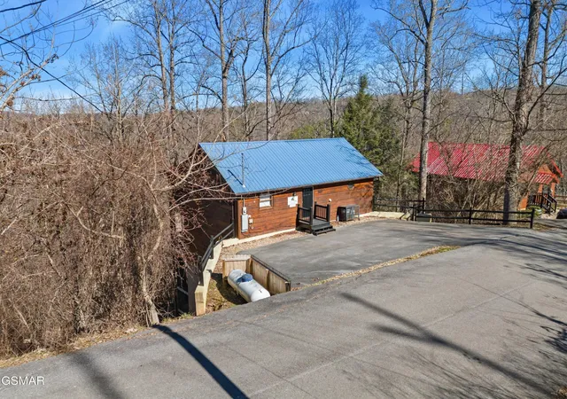 2nd image of 1235 Annes Road, Gatlinburg, TN 37738 | MLS# 3299382