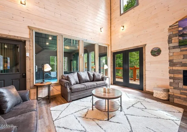 Photo 4 of Single family home for sale at 450 Winfield Hts Rd, Gatlinburg, TN 37738 | MLS# 3510502 | Listing updated on 2026-09-13