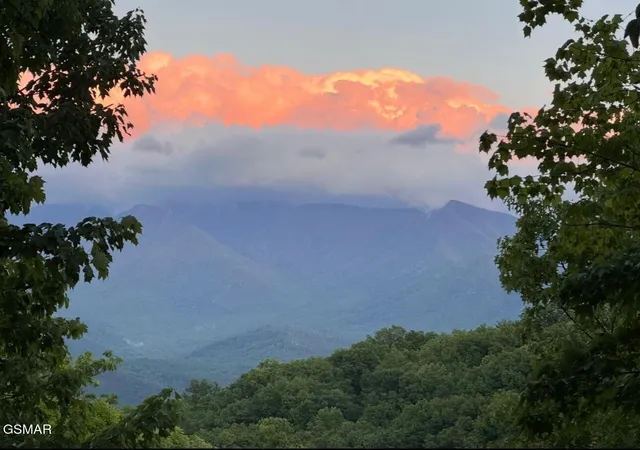 2nd image of 1116 Alpenrose Dr, Gatlinburg, TN 37738 | MLS# 3510505