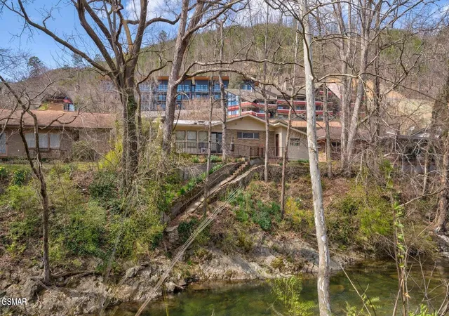 24th image of 438 Cottage Dr, Gatlinburg, TN 37738 | MLS# 3278421