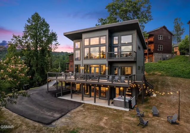 1st image of 332 Sterling Dr, Gatlinburg, TN 37738 | MLS# 3510487