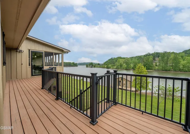 Homes for sale in Kingston, TN | 326 Chamberlain Cove Road, Kingston, TN 37763 | MLS# 3269813