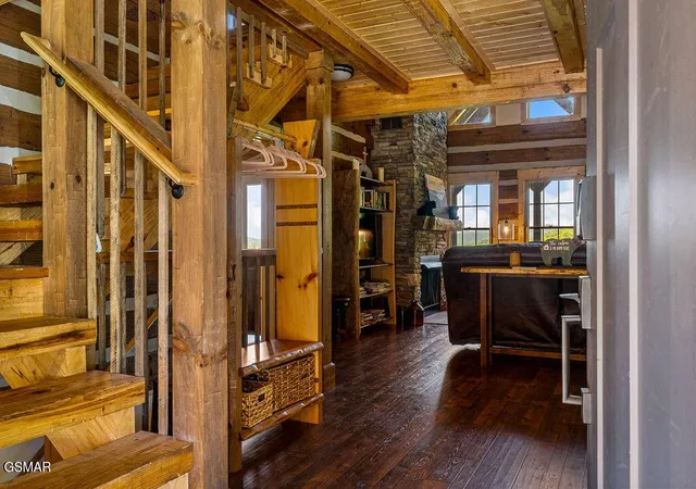 2nd image of 335 Hawken Dr, Walland, TN 37886 | MLS# 3298339