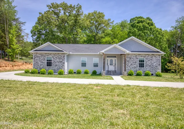 2nd image of 1014 Valley Home Road, Dandridge, TN 37725 | MLS# 3282579
