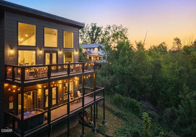 1st image of 612 Sunset Lane, Gatlinburg, TN 37738 | MLS# 3298324