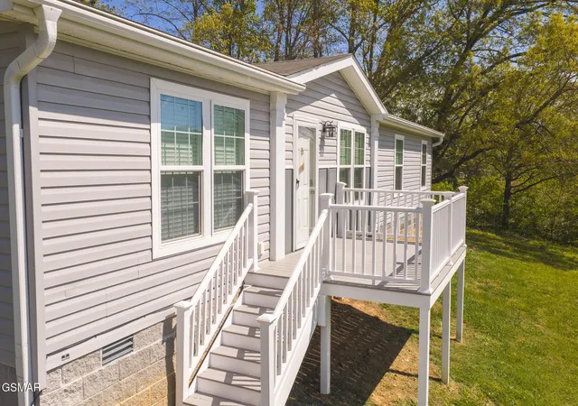 3rd image of 152 Keisling Road, Bybee, TN 37713 | MLS# 3269822