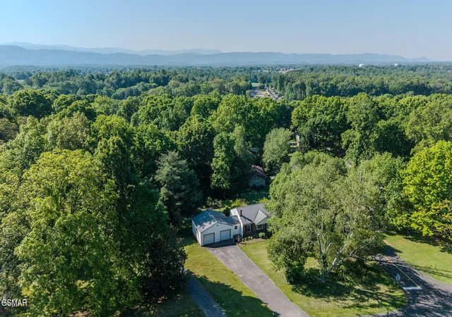 23rd image of 2800 Patrick Avenue, Maryville, TN 37804 | MLS# 3278233