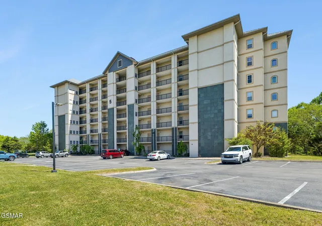 1st image of 124 Plaza Dr #UNIT 5106, Pigeon Forge, TN 37863 | MLS# 3280813