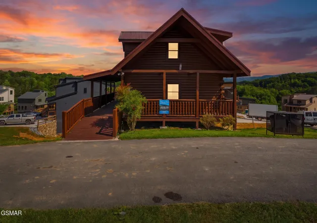 Single family home for sale at 1571 Rainbow Ridge, Sevierville, TN 37862 | MLS# 3307524