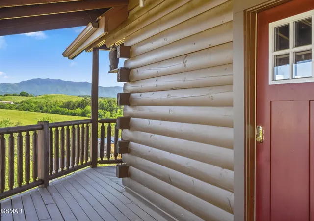 Photo 4 of Single family home for sale at 1571 Rainbow Ridge, Sevierville, TN 37862 | MLS# 3307524 | Listing updated on 2026-09-28