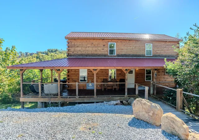 1st image of 567 Edgewood Dr, Gatlinburg, TN 37738 | MLS# 3278263