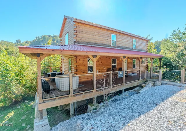 2nd image of 567 Edgewood Dr, Gatlinburg, TN 37738 | MLS# 3278263
