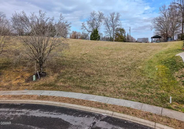 2nd image of 22 Park Pl Avenue, Sevierville, TN 37862 | MLS# 3278270