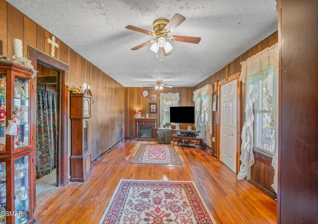 Photo 3 of Single family home for sale at 2205 Shipetown Rd, Mascot, TN 37806 | MLS# 3278276 | Listing updated on 2026-09-18