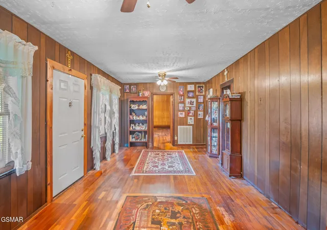 Photo 3 of Single family home for sale at 2205 Shipetown Rd, Mascot, TN 37806 | MLS# 3278276 | Listing updated on 2026-09-18