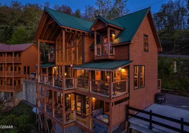 2nd image of 1177 Ski View, Gatlinburg, TN 37738 | MLS# 3270204