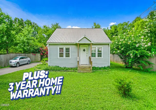 2nd image of 2404 Cedar Ln, Knoxville, TN 37918 | MLS# 3278265