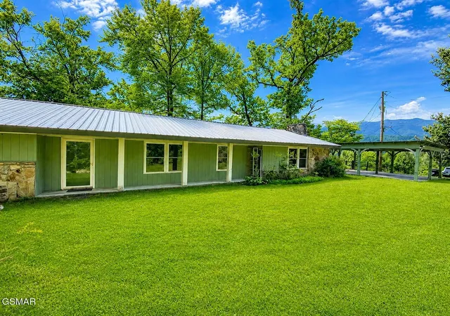 2nd image of 505 Crest Road, Gatlinburg, TN 37738 | MLS# 3298353