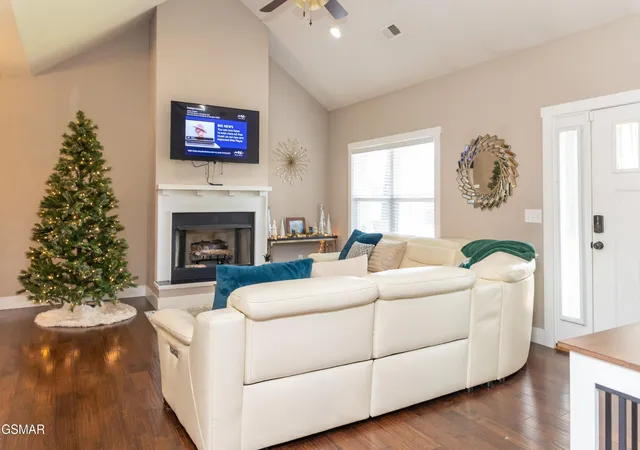3rd image of 2774 Vista Meadows Lane, Sevierville, TN 37876 | MLS# 3262584
