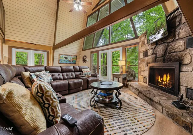2nd image of 1336 S Baden Dr, Gatlinburg, TN 37738 | MLS# 3510535