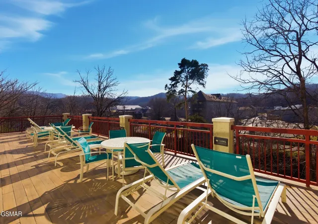 image of 212 Dollywood Ln, Pigeon Forge, TN 37863