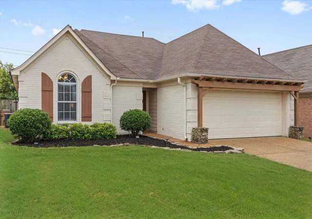 Homes for sale in Cordova, TN | 1654 Far Dr, Cordova, TN 38016 | MLS# 3233133