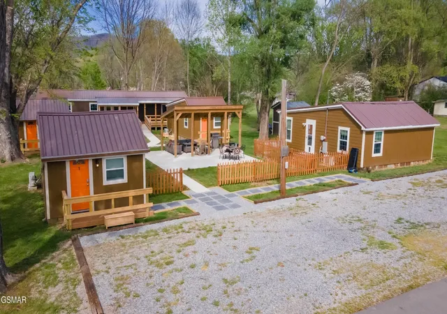 2nd image of 8113 W Old Hwy 73, Townsend, TN 37882 | MLS# 3278369