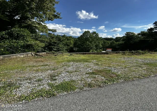 1st image of 545 Johnson Lane, Gatlinburg, TN 37738 | MLS# 3312475