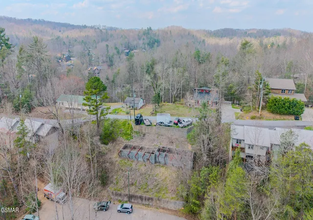 3rd image of 545 Johnson Lane, Gatlinburg, TN 37738 | MLS# 3312475