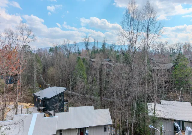 4th image of 545 Johnson Lane, Gatlinburg, TN 37738 | MLS# 3312475