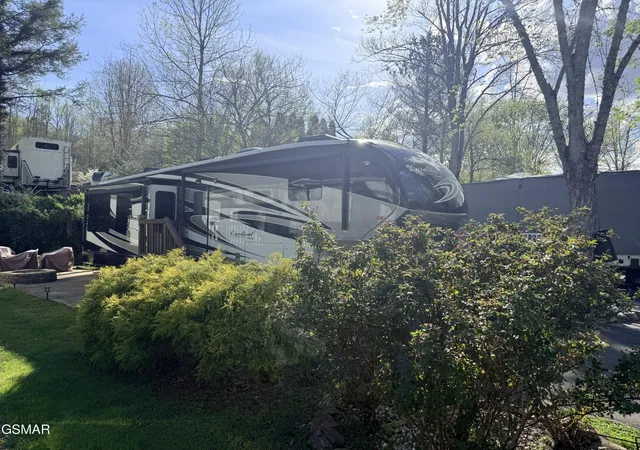 2nd image of 4229 E Parkway #251, Gatlinburg, TN 37738 | MLS# 3513035