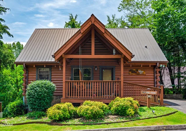 image of 242 Alpine Mountain Way, Pigeon Forge, TN 37863 | MLS# 3270193