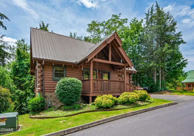image of 242 Alpine Mountain Way, Pigeon Forge, TN 37863 | MLS# 3270193