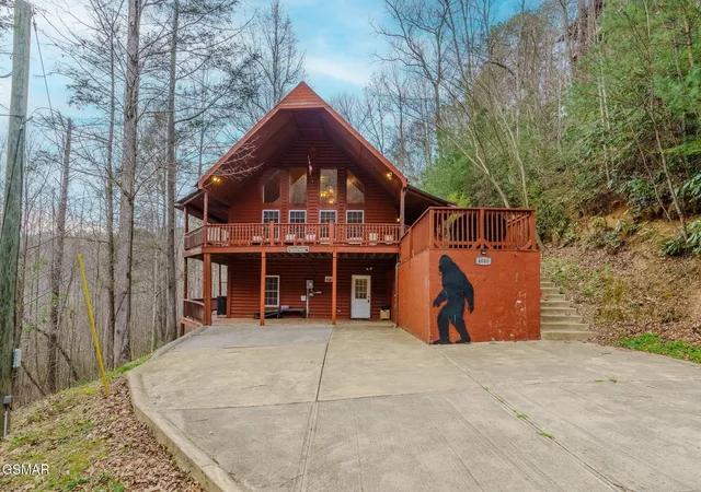 1st image of 4040 Hickory Hollow Way, Sevierville, TN 37862 | MLS# 3302151