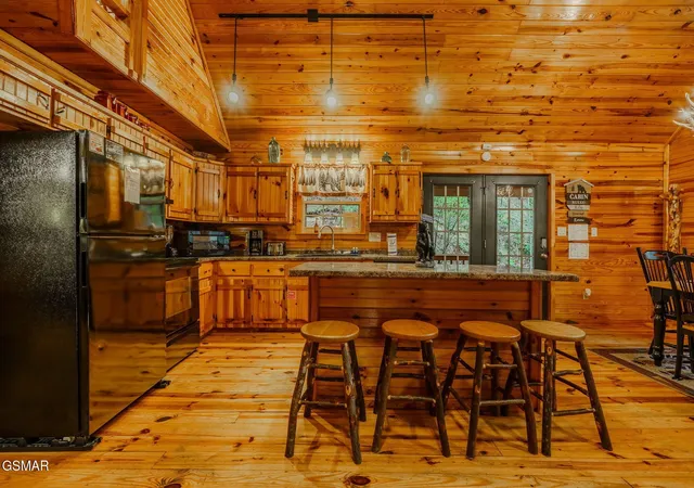 5th image of 4040 Hickory Hollow Way, Sevierville, TN 37862 | MLS# 3302151