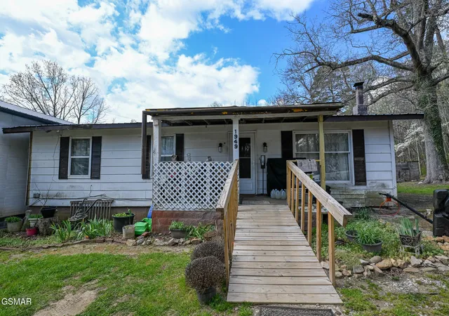 2nd image of 1949 Bluff Mountain Road, Sevierville, TN 37876 | MLS# 3314601