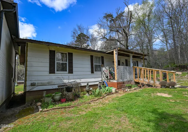 3rd image of 1949 Bluff Mountain Road, Sevierville, TN 37876 | MLS# 3314601