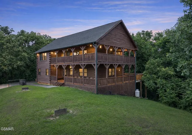 1st image of 2039 Oakmont Dr, Sevierville, TN 37876 | MLS# 3521095