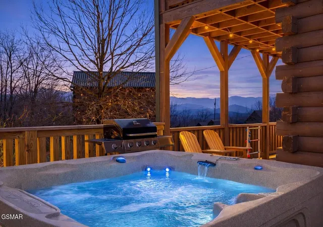 2nd image of 2039 Oakmont Dr, Sevierville, TN 37876 | MLS# 3521095