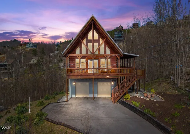 2nd image of 920 W Cedar Lane, Gatlinburg, TN 37738 | MLS# 3307541