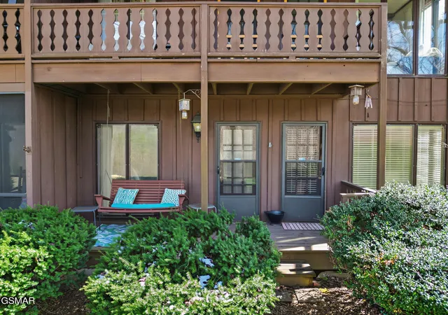 4th image of 3815 E Pkwy, Gatlinburg, TN 37738